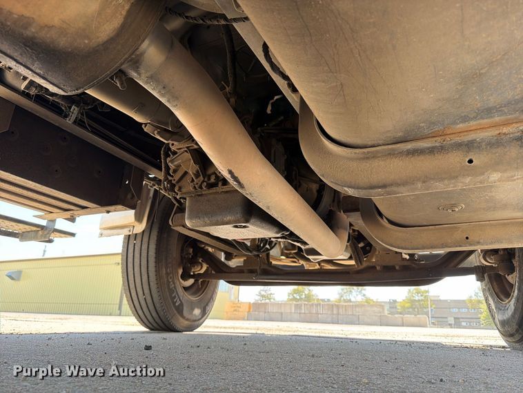 image for item EP7933 2004 Ford F650 Super Duty dump truck