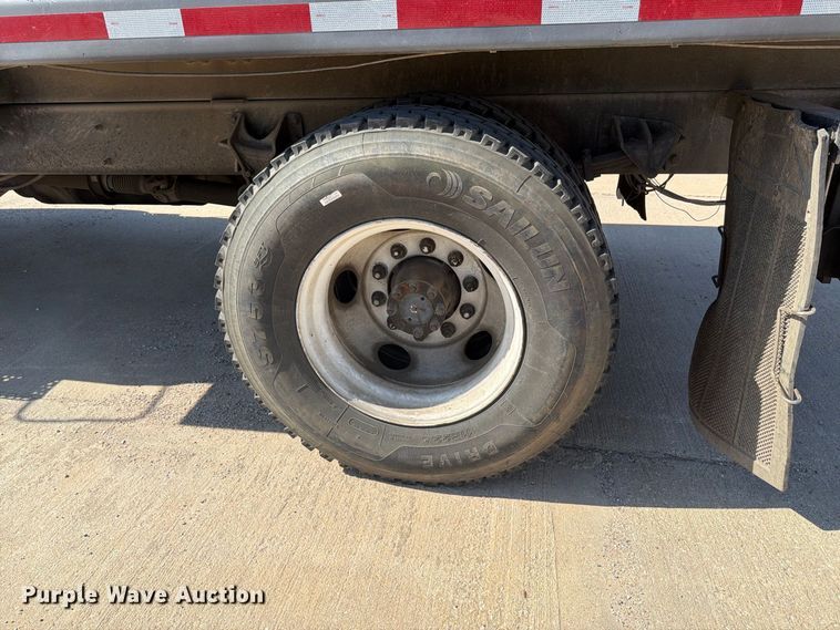 image for item EP7933 2004 Ford F650 Super Duty dump truck
