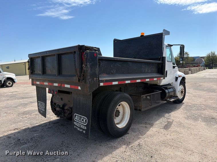 image for item EP7934 2005 International 4300 dump truck