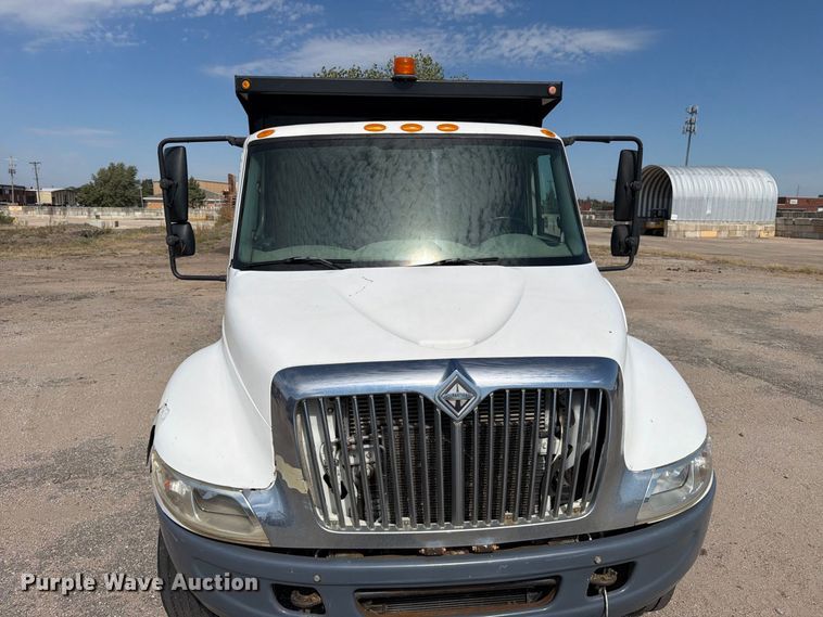 image for item EP7934 2005 International 4300 dump truck