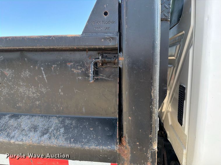 image for item EP7934 2005 International 4300 dump truck