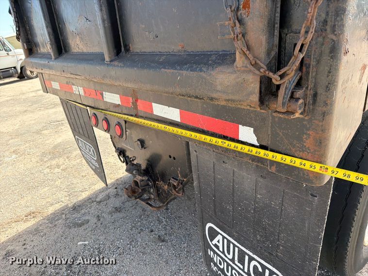 image for item EP7934 2005 International 4300 dump truck