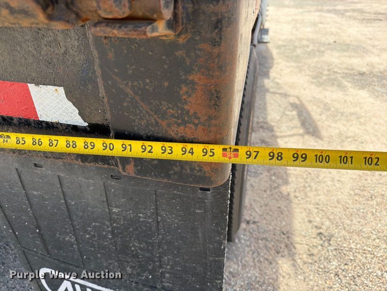image for item EP7934 2005 International 4300 dump truck