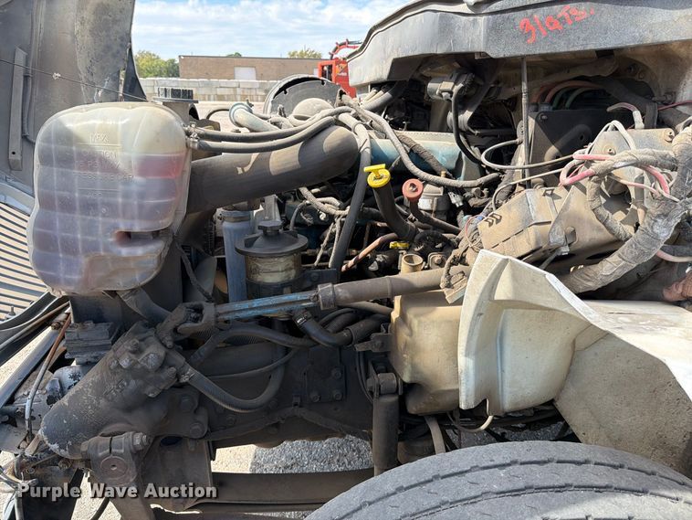 image for item EP7934 2005 International 4300 dump truck
