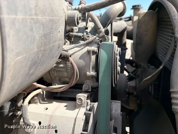image for item EP7934 2005 International 4300 dump truck