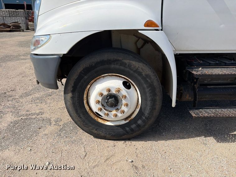 image for item EP7934 2005 International 4300 dump truck