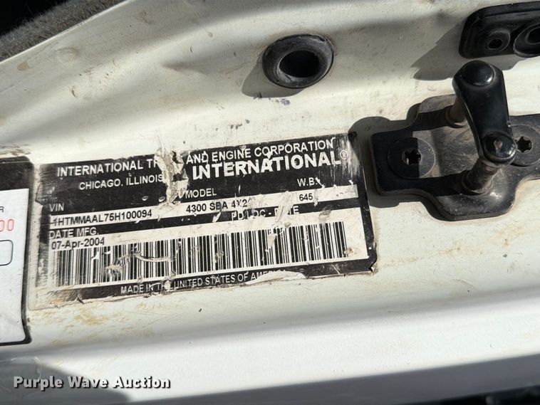 image for item EP7934 2005 International 4300 dump truck