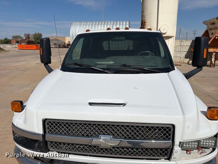 image for item EP7935 2007 Chevrolet C4500 crew cab reel truck