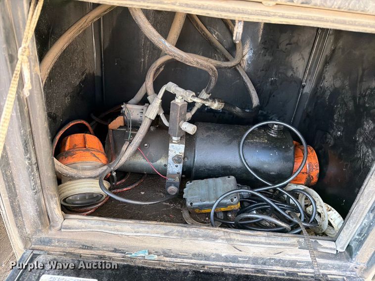 image for item EP7935 2007 Chevrolet C4500 crew cab reel truck