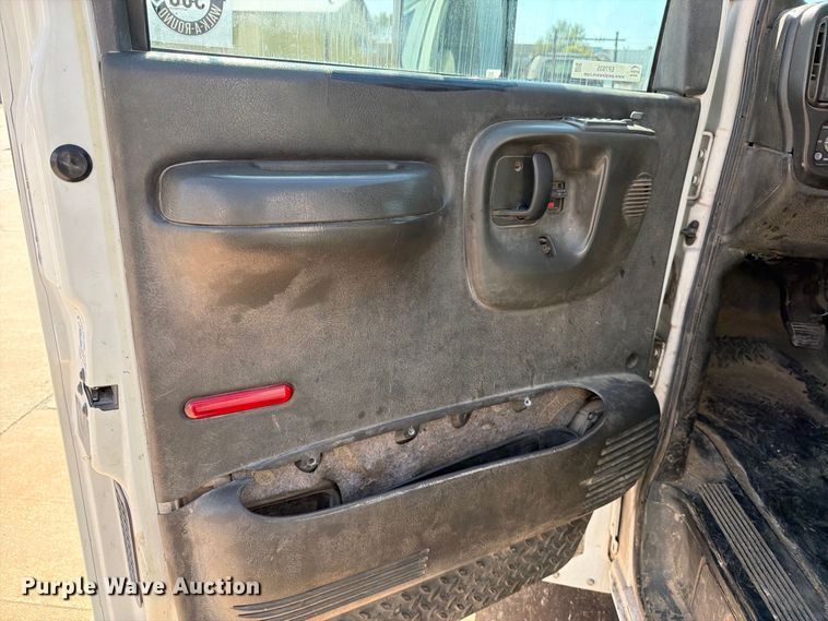 image for item EP7935 2007 Chevrolet C4500 crew cab reel truck