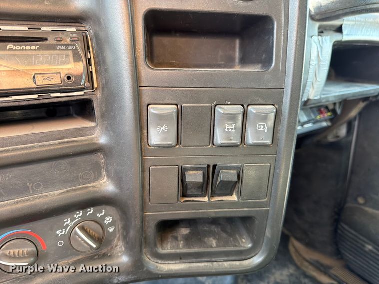 image for item EP7935 2007 Chevrolet C4500 crew cab reel truck