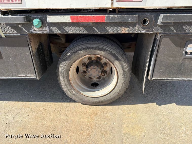 image for item EP7935 2007 Chevrolet C4500 crew cab reel truck