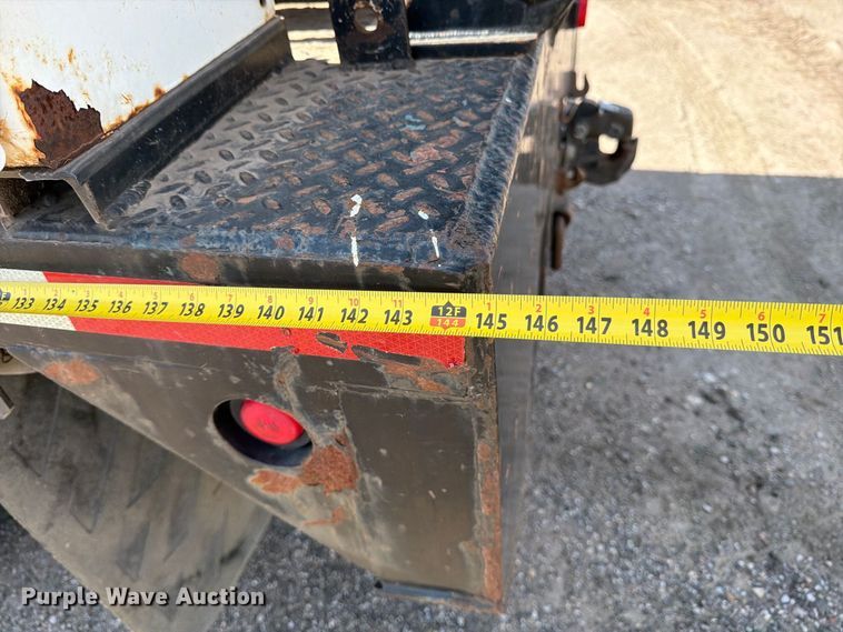 image for item EP7936 2005 Chevrolet C5500 crew cab reel truck