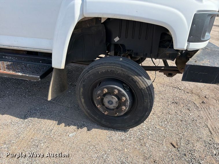 image for item EP7936 2005 Chevrolet C5500 crew cab reel truck
