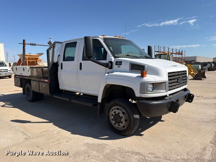 image for item EP7937 2005 Chevrolet C5500 crew cab reel truck