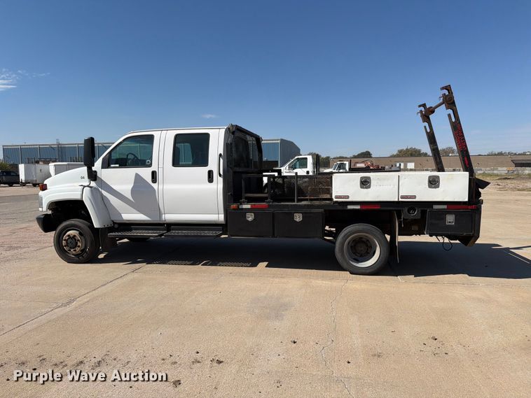 image for item EP7937 2005 Chevrolet C5500 crew cab reel truck
