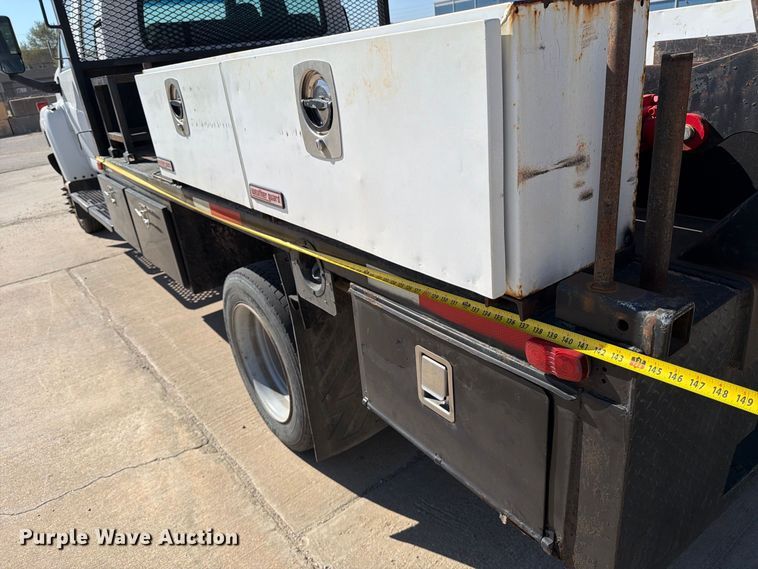 image for item EP7937 2005 Chevrolet C5500 crew cab reel truck