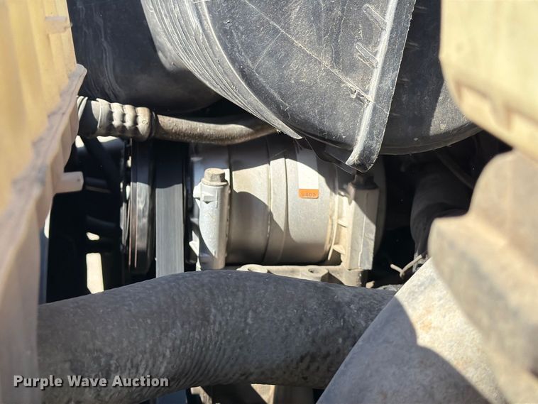 image for item EP7937 2005 Chevrolet C5500 crew cab reel truck