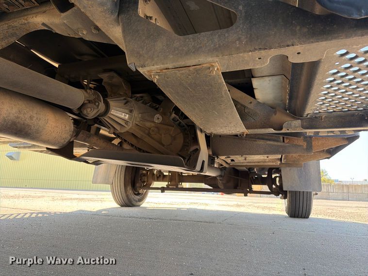 image for item EP7937 2005 Chevrolet C5500 crew cab reel truck