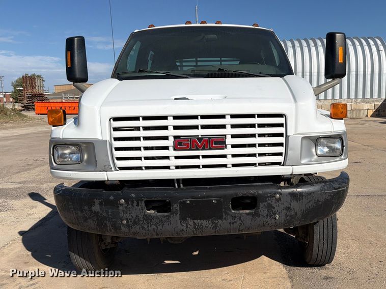 image for item EP7938 2005 GMC C4500 crew cab reel truck