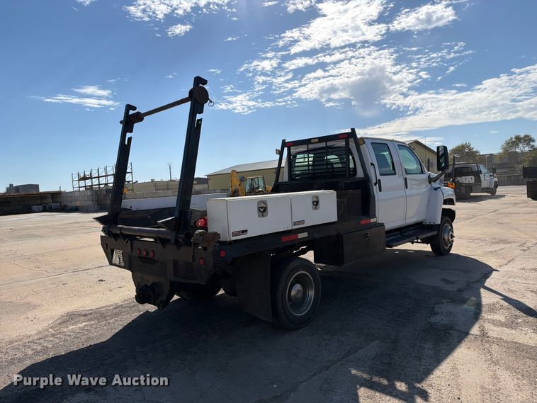 image for item EP7938 2005 GMC C4500 crew cab reel truck