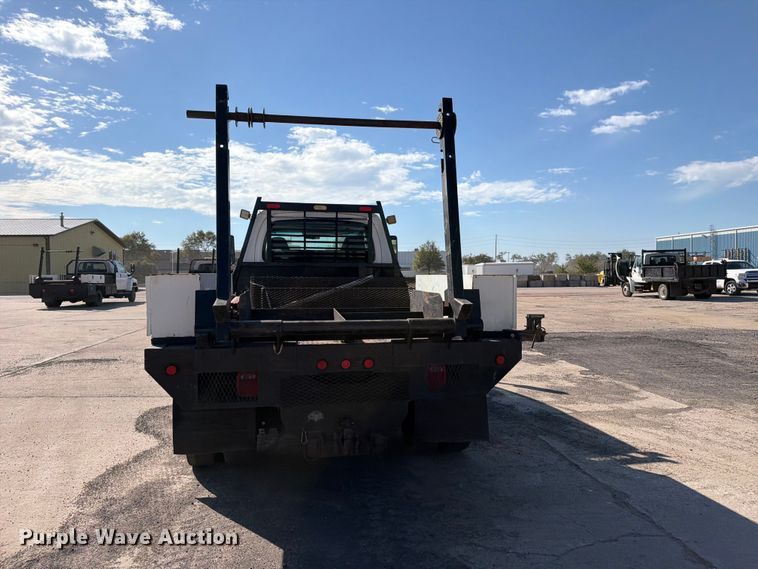 image for item EP7938 2005 GMC C4500 crew cab reel truck