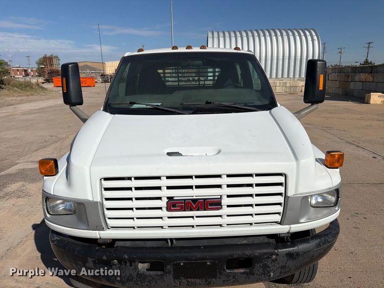 image for item EP7938 2005 GMC C4500 crew cab reel truck