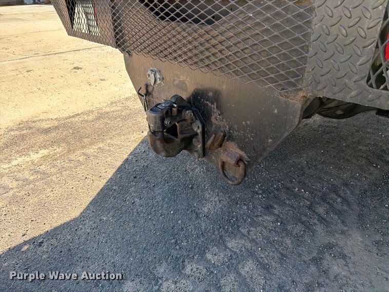 image for item EP7938 2005 GMC C4500 crew cab reel truck