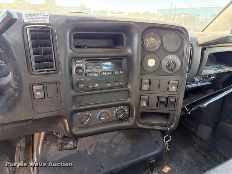 image for item EP7938 2005 GMC C4500 crew cab reel truck