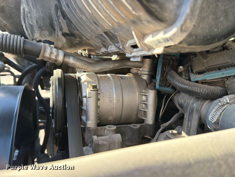 image for item EP7938 2005 GMC C4500 crew cab reel truck