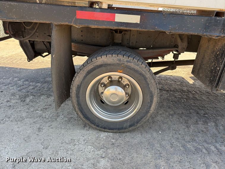 image for item EP7938 2005 GMC C4500 crew cab reel truck