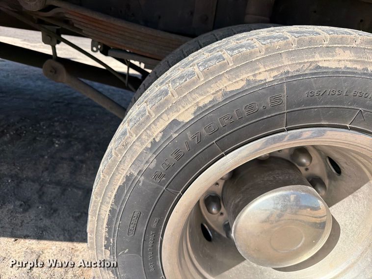 image for item EP7938 2005 GMC C4500 crew cab reel truck