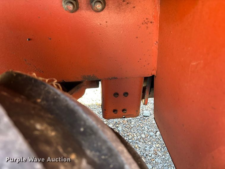 image for item ER3421 1985 Ditch Wich 350 SX cable plow