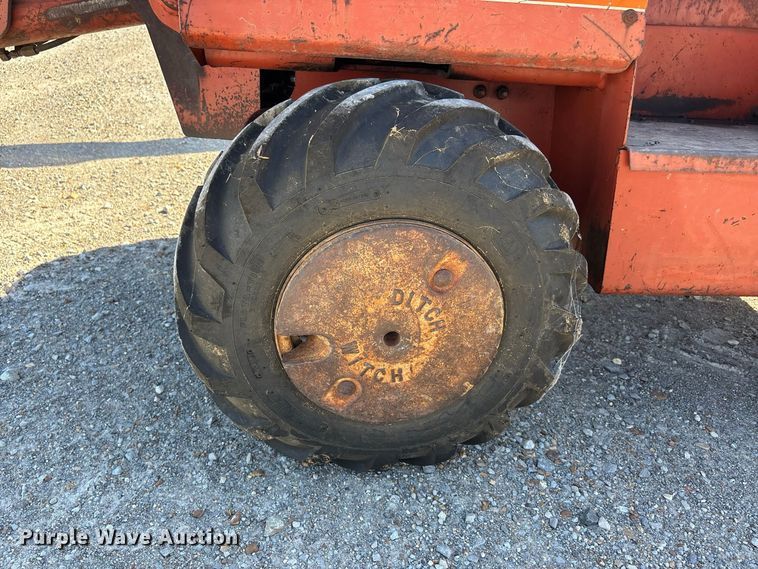 image for item ER3421 1985 Ditch Wich 350 SX cable plow