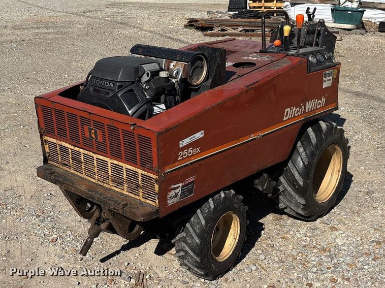 Ditch Witch 255SX cable plow