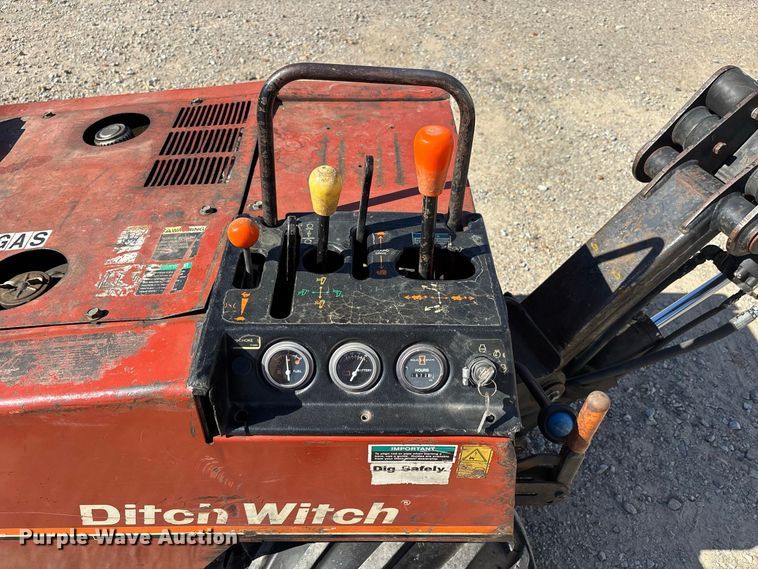 image for item ER3425 Ditch Witch 255SX cable plow