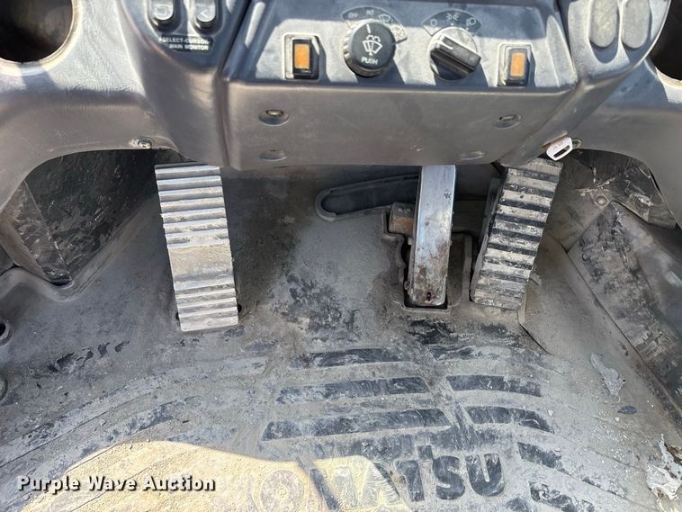 image for item ER3426 2007 Komatsu WA600-6 wheel loader