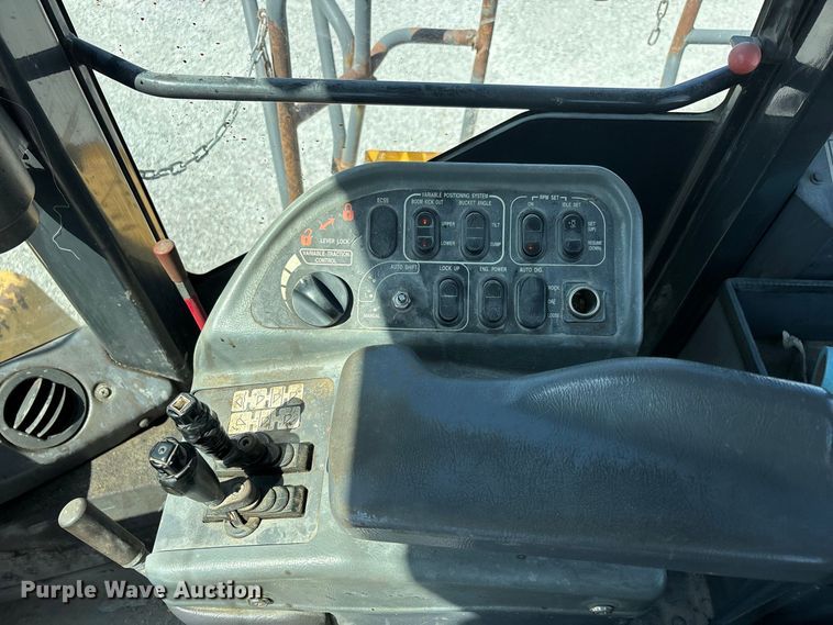 image for item ER3426 2007 Komatsu WA600-6 wheel loader