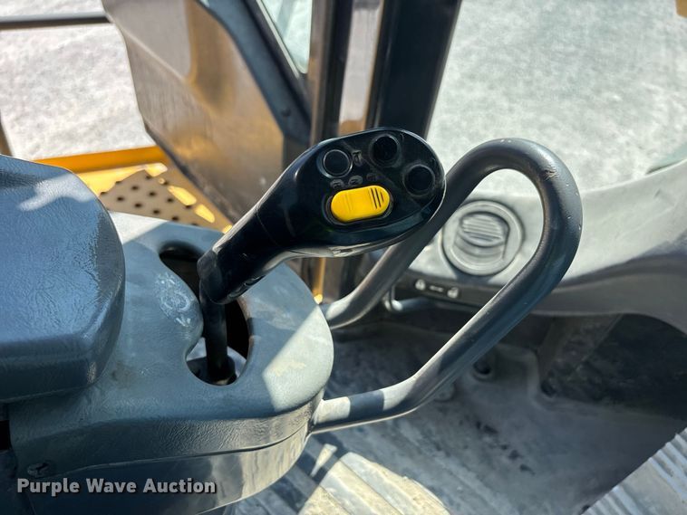 image for item ER3426 2007 Komatsu WA600-6 wheel loader