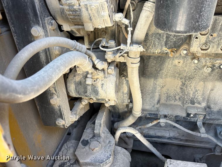 image for item ER3426 2007 Komatsu WA600-6 wheel loader