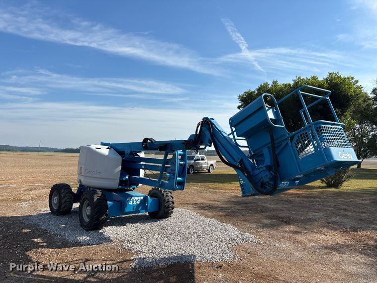image for item ER3440 2000 Genie Z4525 boom lift