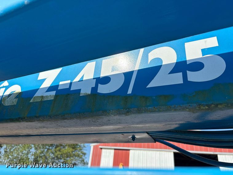 image for item ER3440 2000 Genie Z4525 boom lift