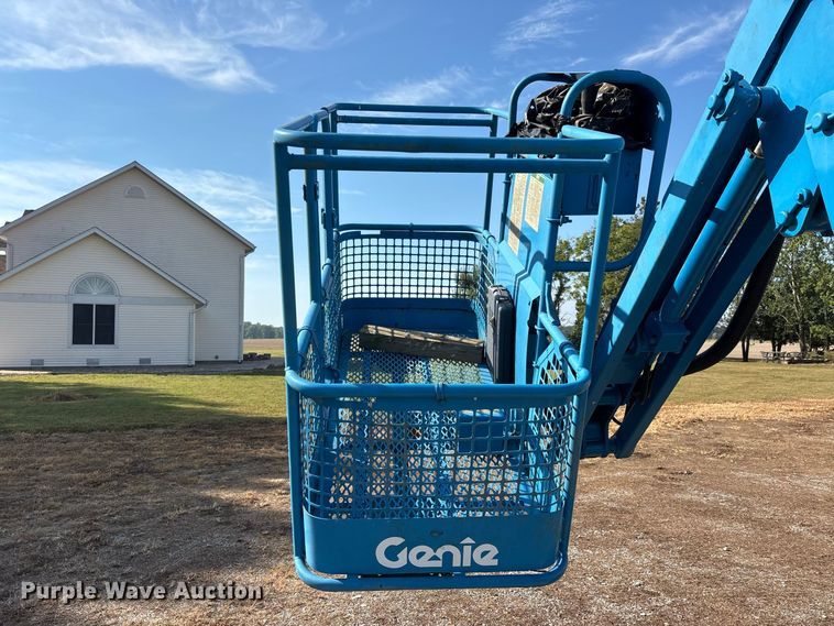 image for item ER3440 2000 Genie Z4525 boom lift