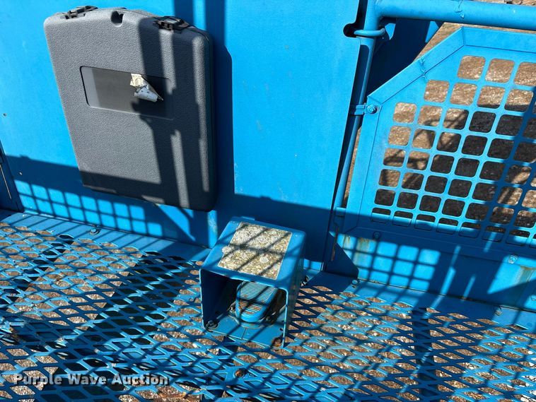 image for item ER3440 2000 Genie Z4525 boom lift