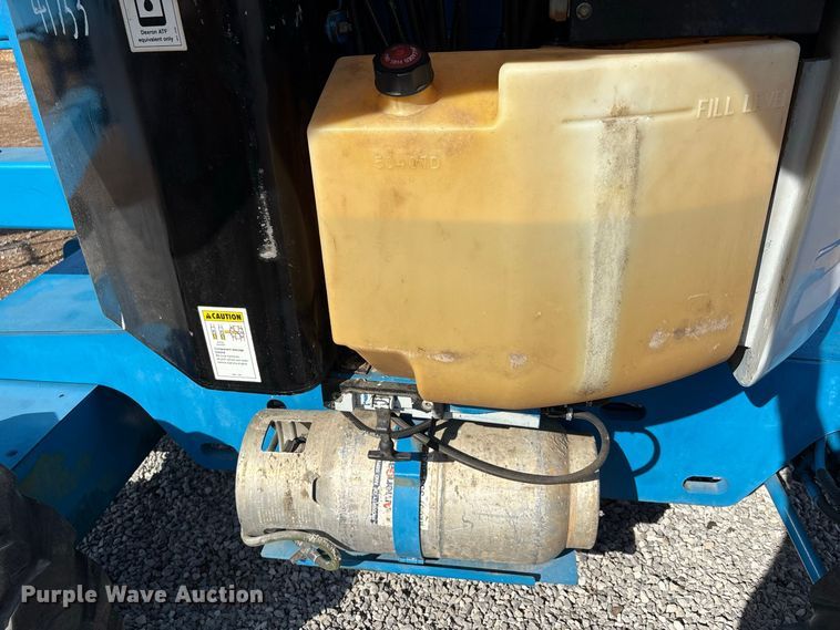 image for item ER3440 2000 Genie Z4525 boom lift