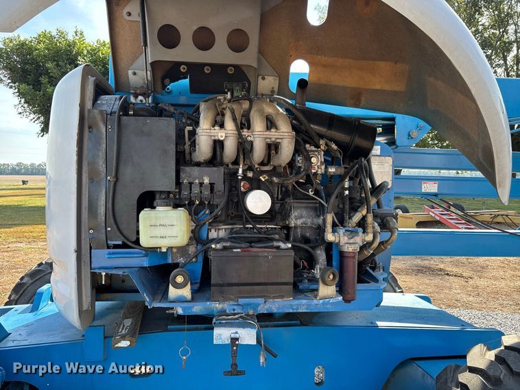image for item ER3440 2000 Genie Z4525 boom lift