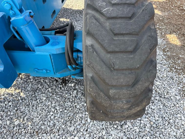 image for item ER3440 2000 Genie Z4525 boom lift