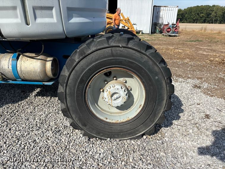 image for item ER3440 2000 Genie Z4525 boom lift