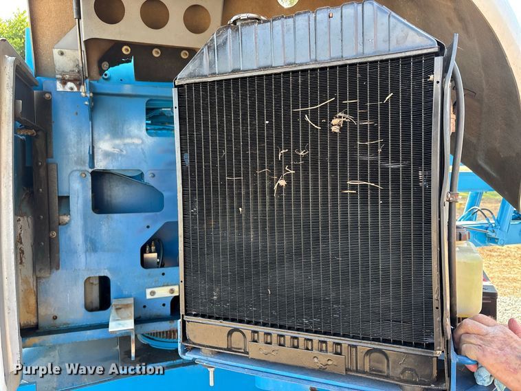 image for item ER3440 2000 Genie Z4525 boom lift