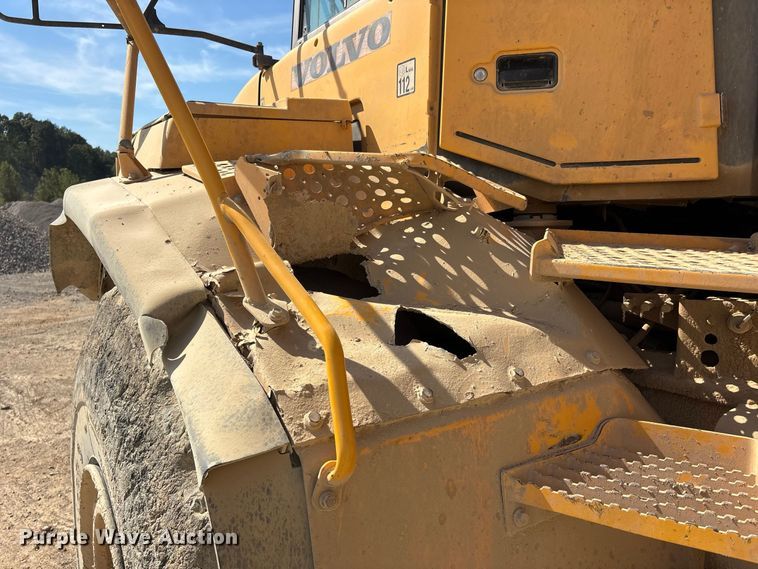 image for item ER3441 2004 Volvo A40D articulated haul truck